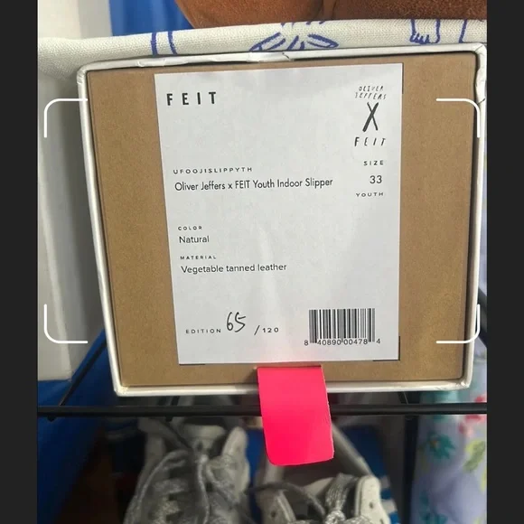 Handmade Natural Vegetable Tanned Leather Kids Slippers - Picture 2 of 3